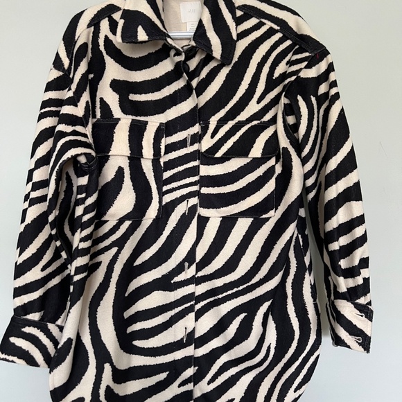 Zebra print felted oversized fit shirt jacket - Picture 3 of 6